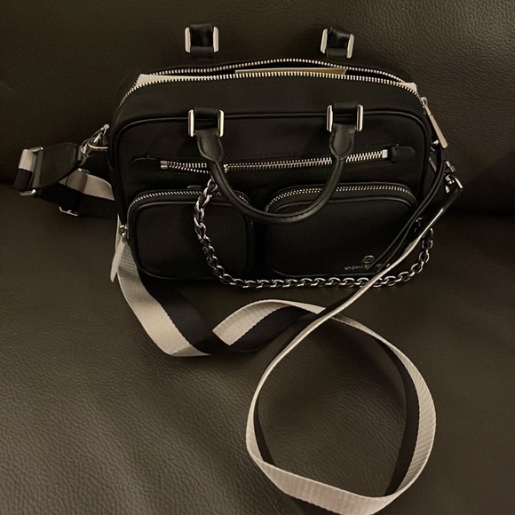 MICHAEL KORS BAG - Picture 5 of 7